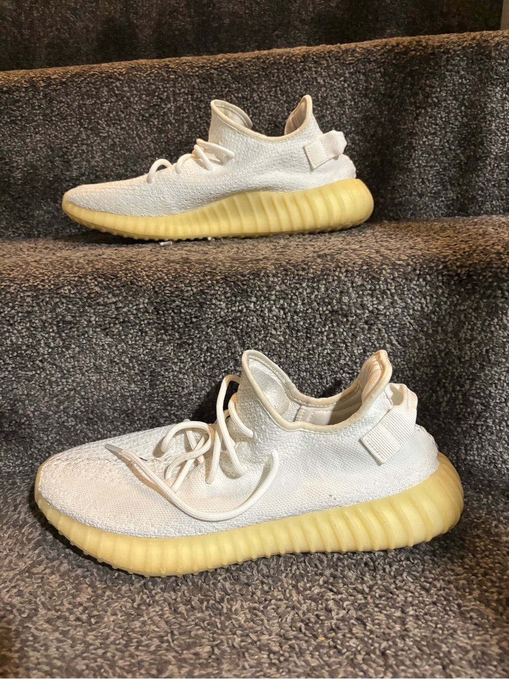 Yeezy Boost 350 V2 Cream/Triple White authentic